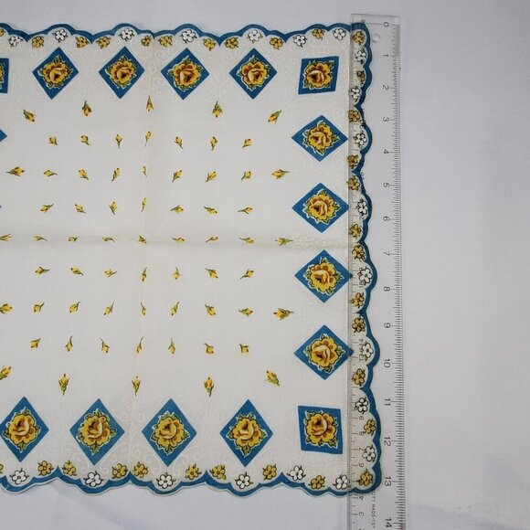 VTG Floral Yellow Rose Handkerchief Hand Rolled Scalloped Edge Womans Hankie - Picture 4 of 10